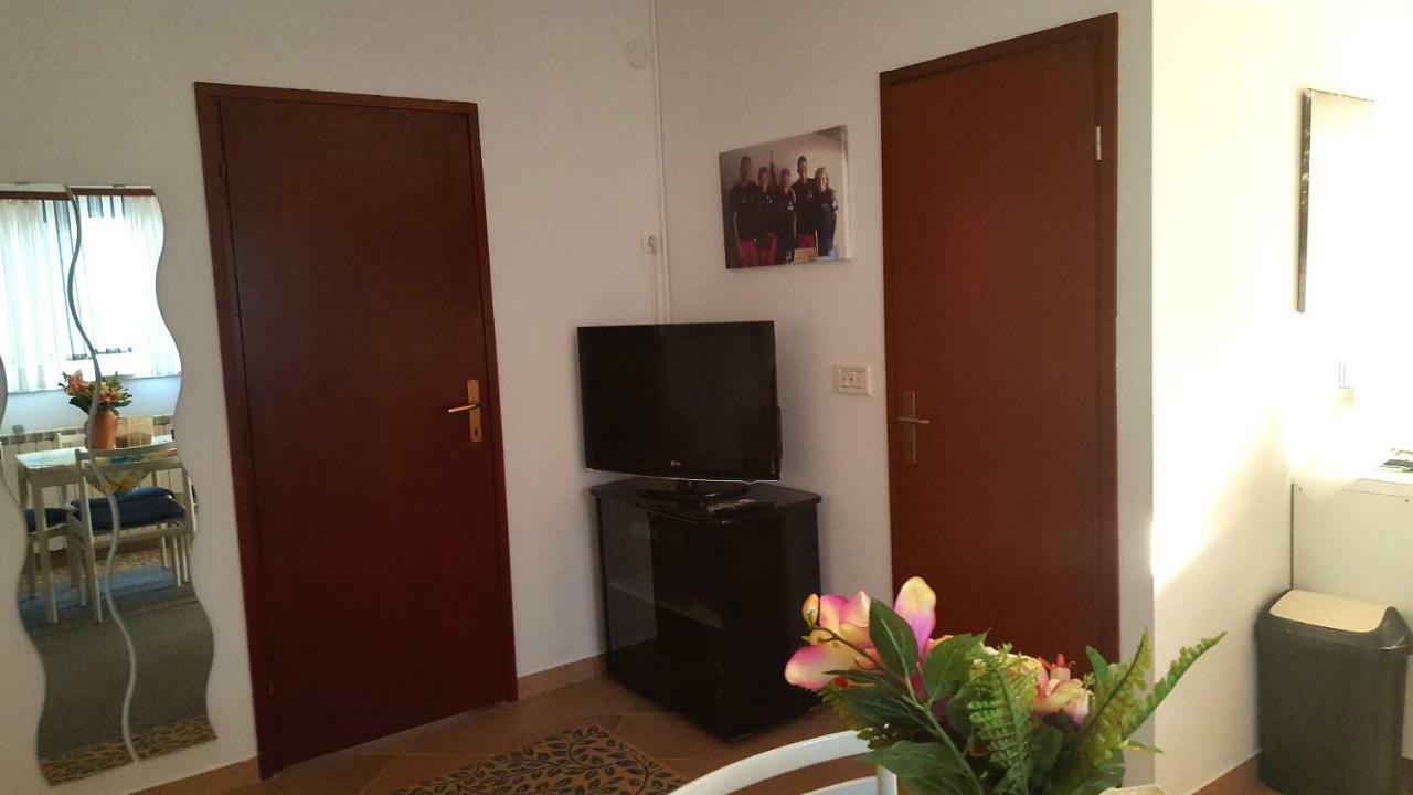 Apartments Ghedas 포레치 외부 사진